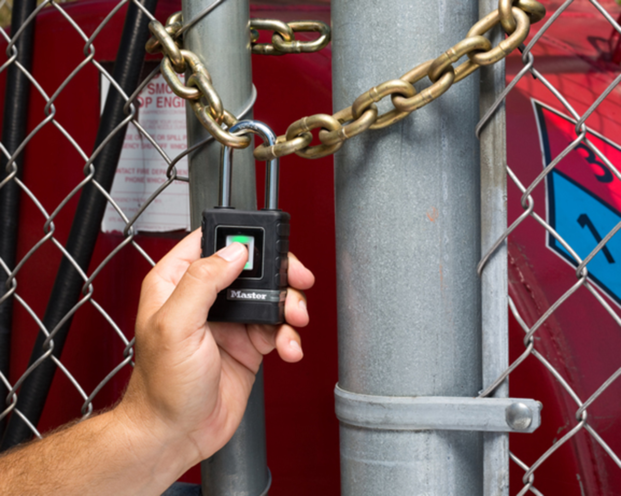 padlock with fingerprint opening mechanism
