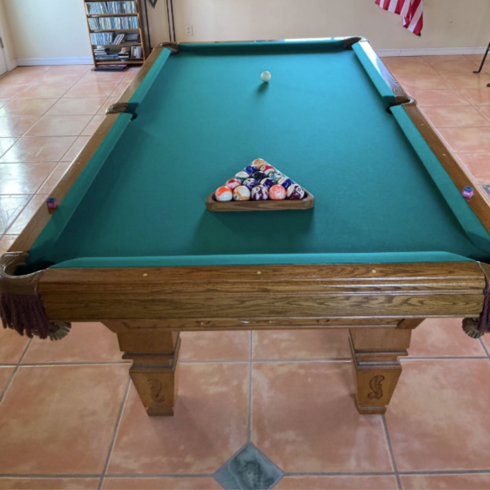 1992 8' Brunswick Oak Pool Table with 3 piece Slate