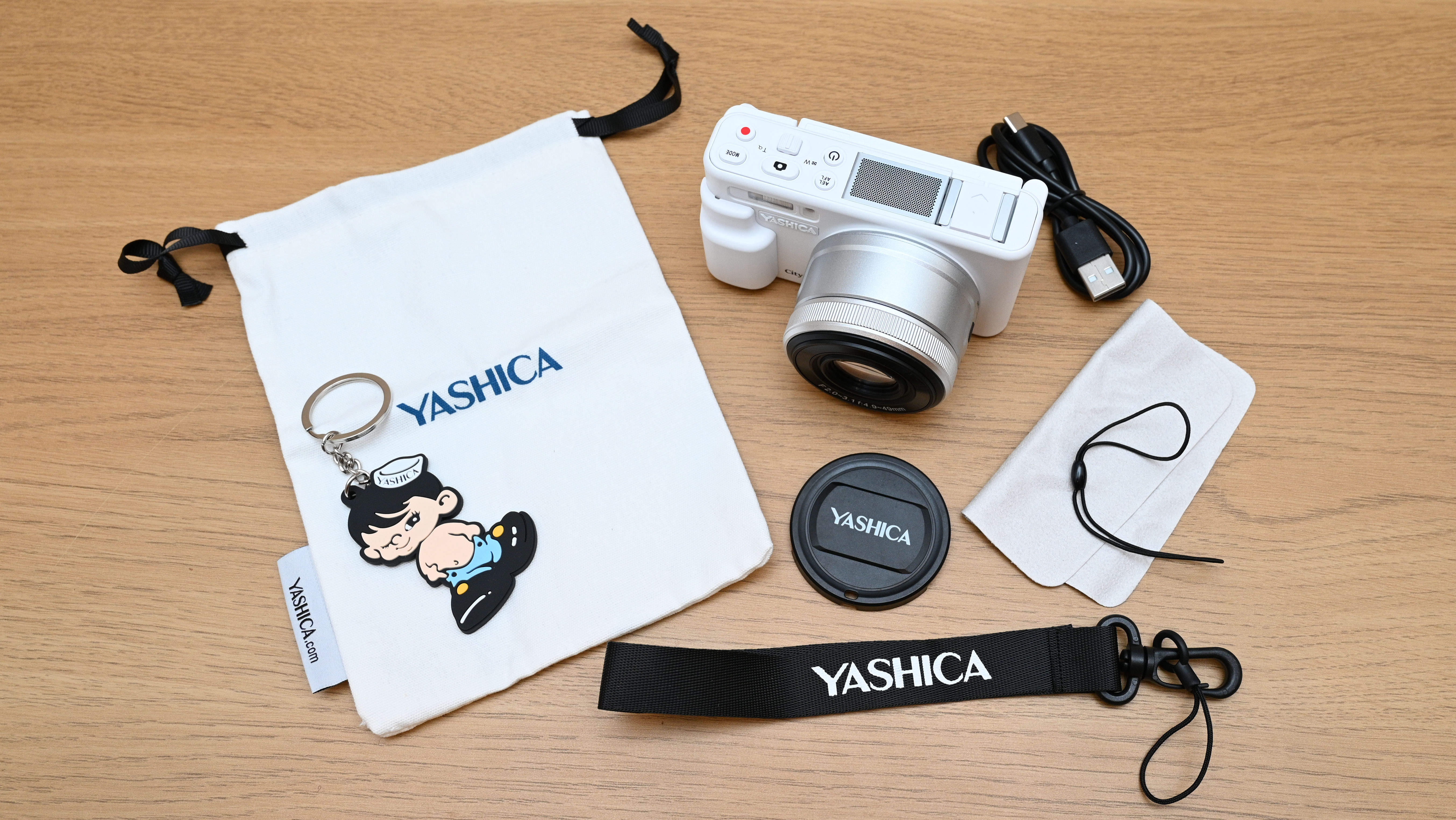 Yashica City 200 product shot