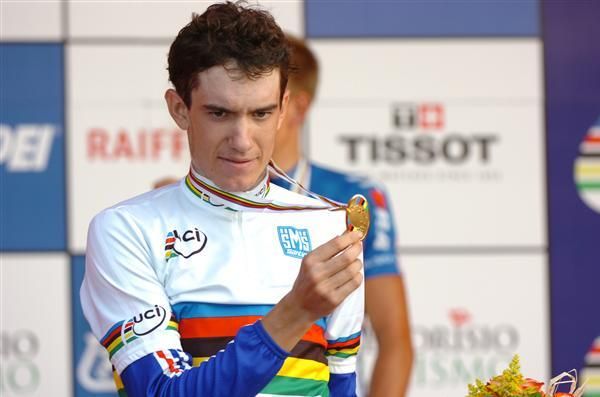 Check out my bling. Romain Sicard (France) displays his medal.