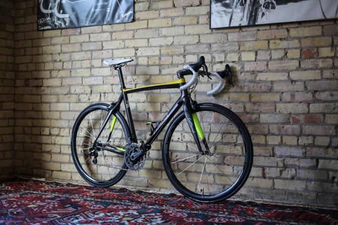 The new, limited edition Lemond TdF89 has graphics paying homage to his 1989 Tour de France victory