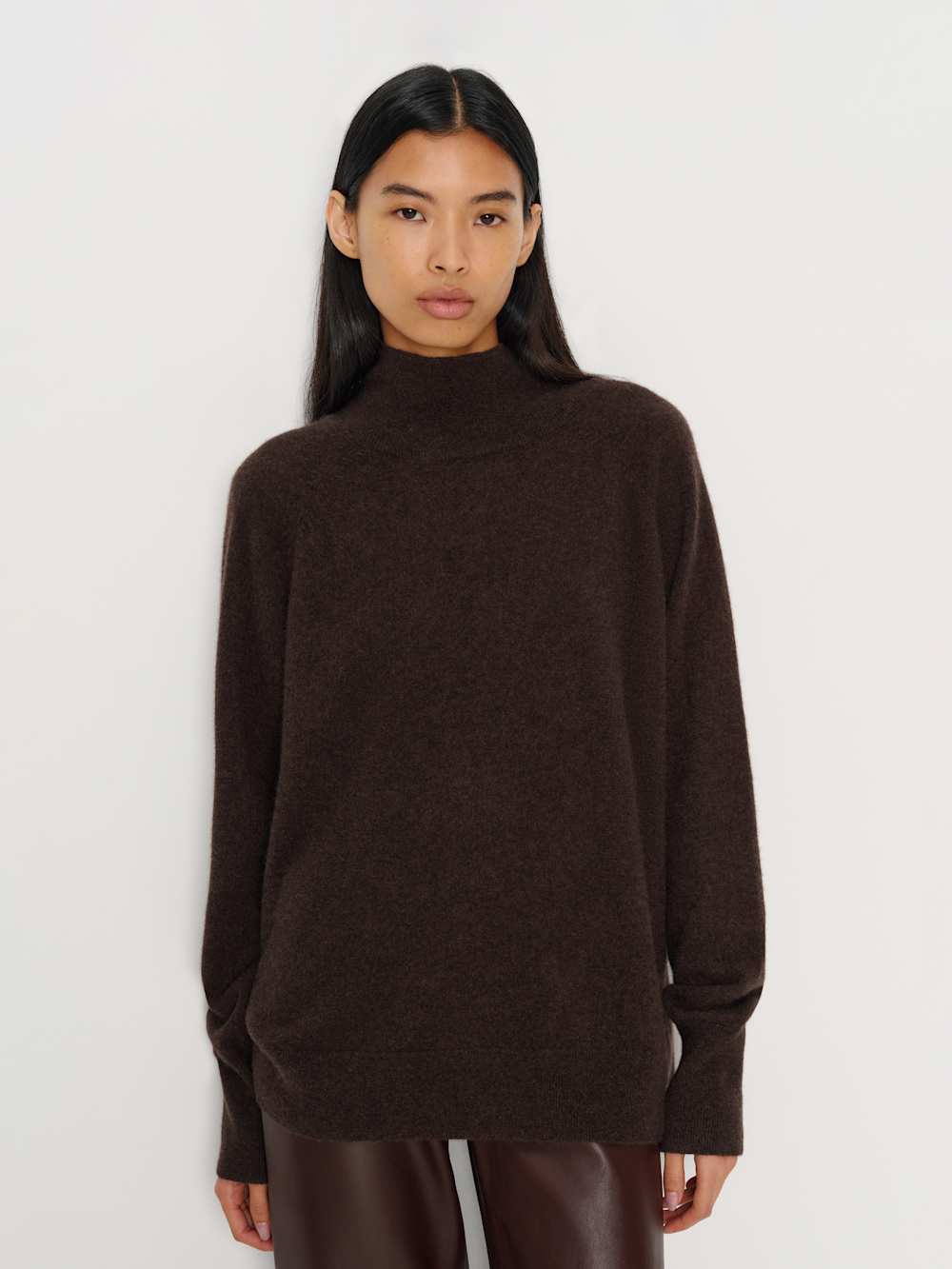 Meritt Cashmere Turtleneck