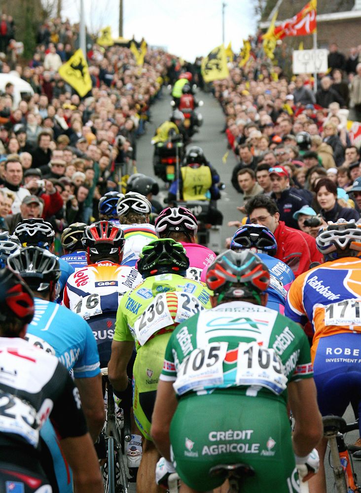 The pack rides during the 90th Tour of Flanders in 2006.