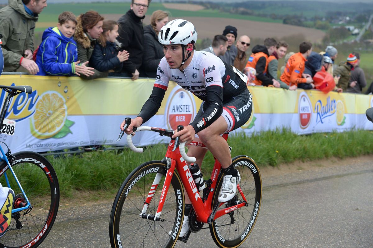 Niccol&ograve; Bonifazio (Trek Segafredo) feeling the cold
