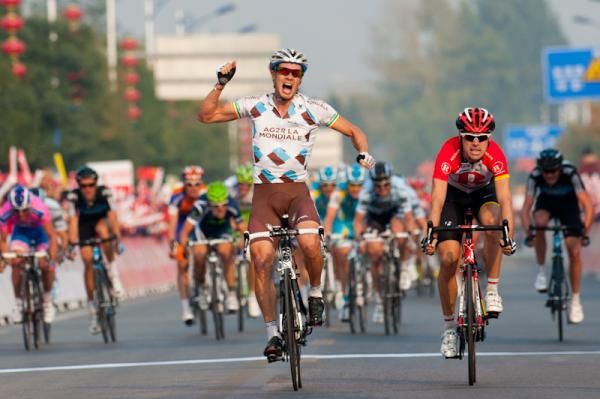 Nicholas Roche (Ag2r) beat compatriot Philip Deignan (RadioShack)