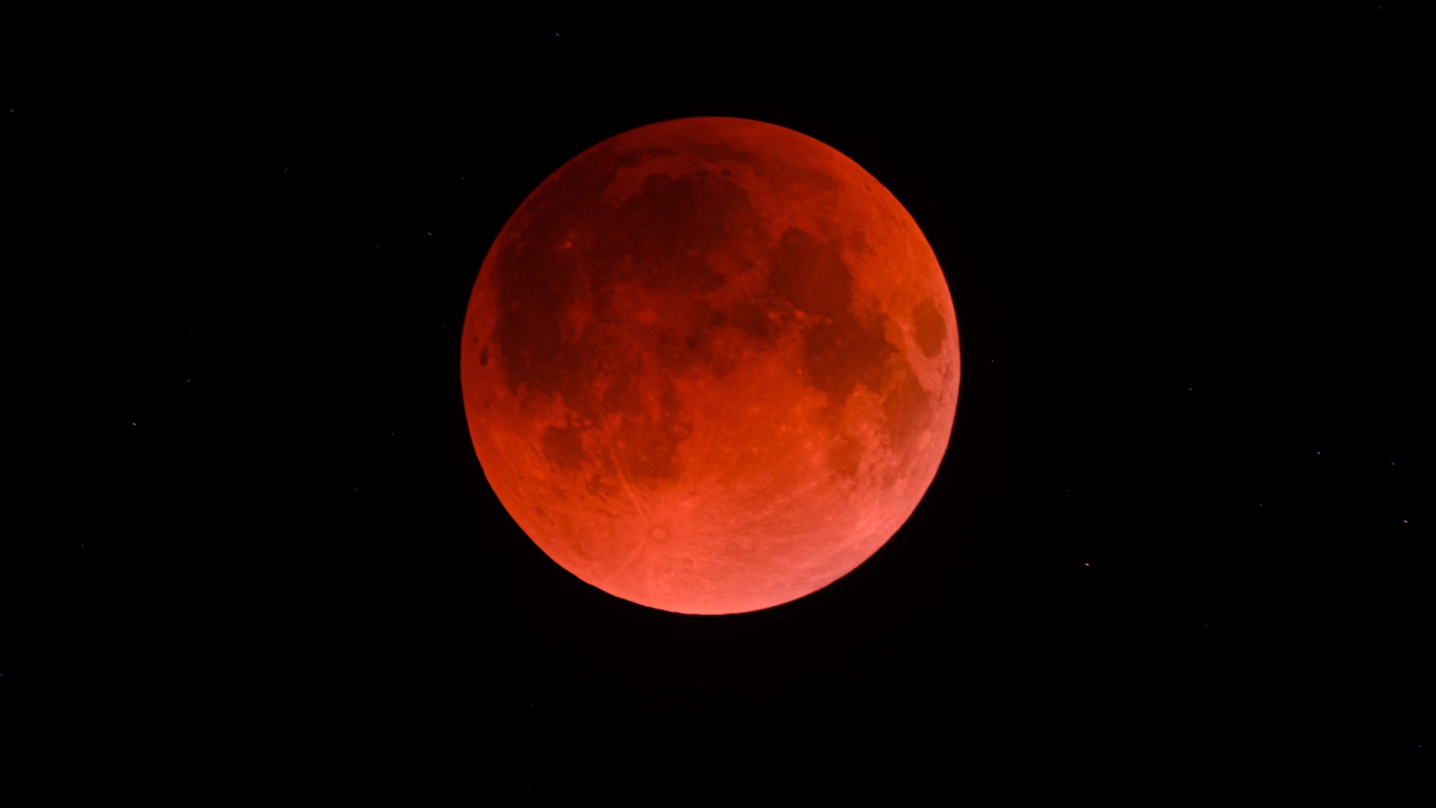 See The Moon Turn Blood Red In This Stunning Lunar Eclipse Video Space