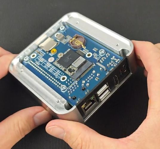Maker designs custom Raspberry Pi 5 case using CNC machined aluminum ...