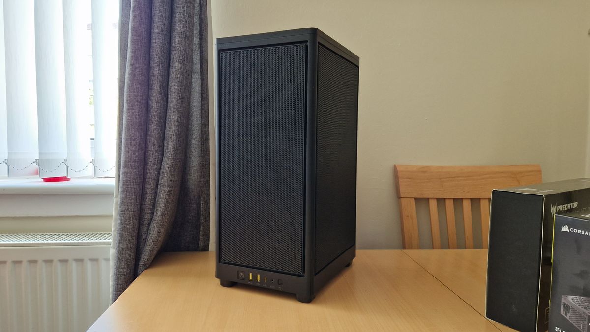 This case made my first PC build super easy and it's on sale for Cyber ...