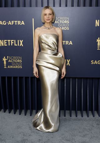 Carey Mulligan wears a molten gown at the 2024 sag awards
