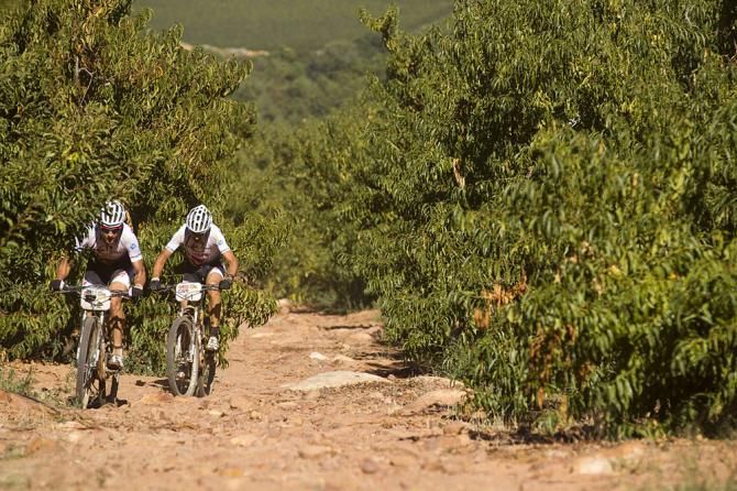 Jaroslav Kulharvy and Christoph Sauser of Burry Stander-Songo