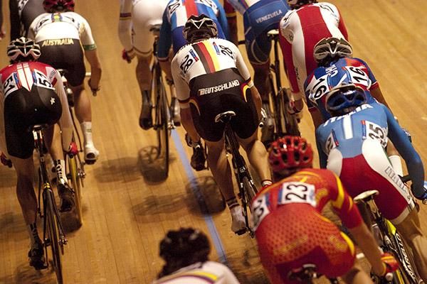 The men's omnium points race final