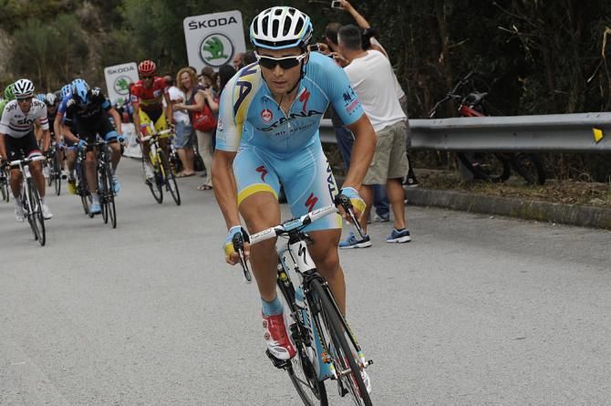 Alexey Lutsenko (Astana) attacks in the finale