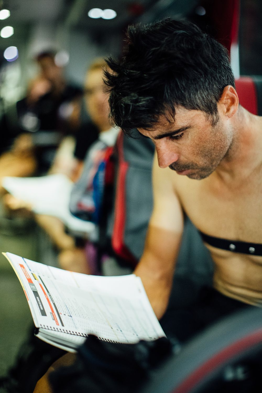 Francisco Ventoso consults the road book.