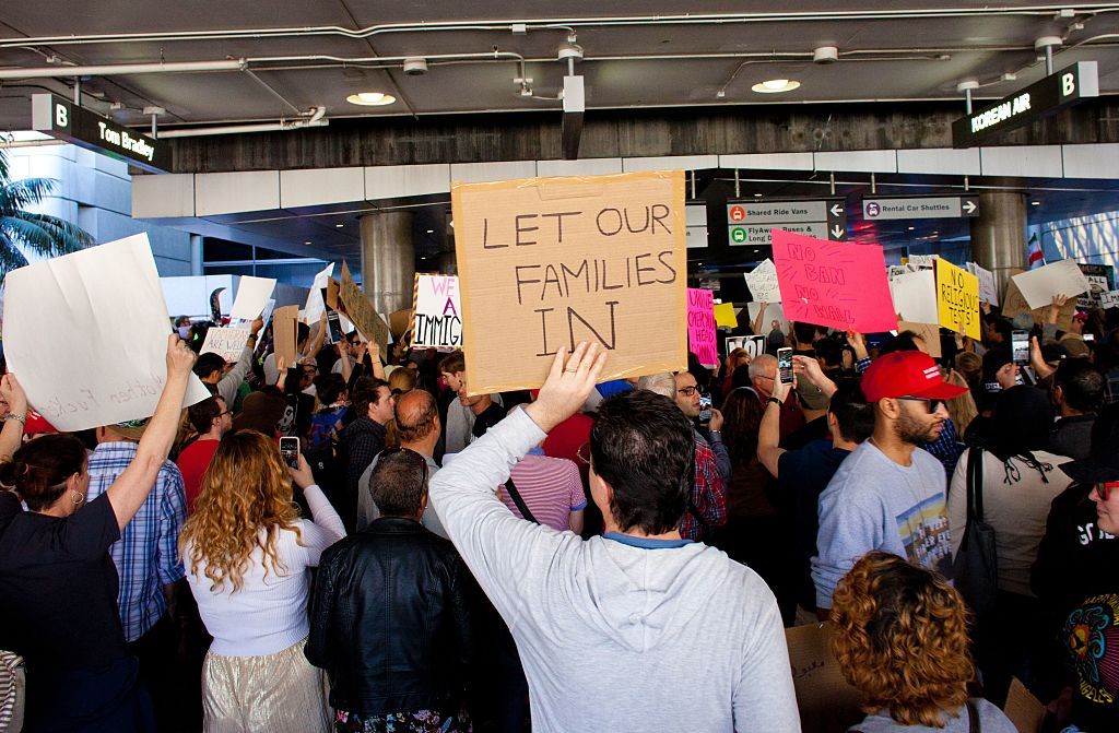 Protesters demonstrate against President Trump&amp;#039;s immigration order