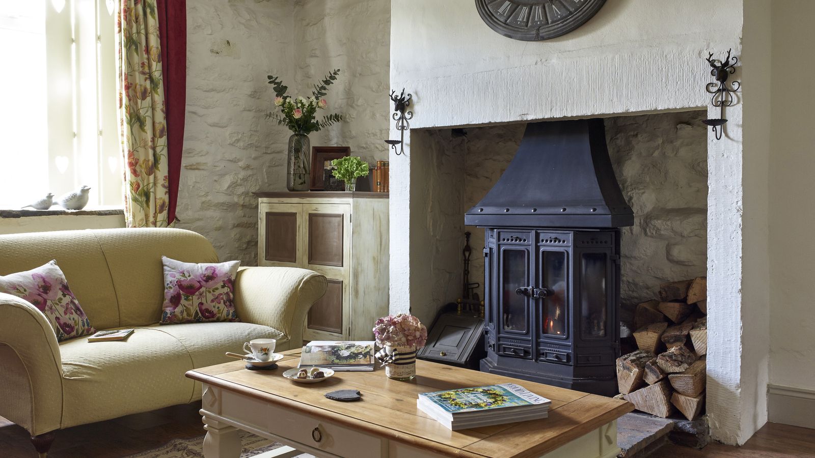 Real Home: A Spectacular Stone Cottage Is Transformed With Upcycled 