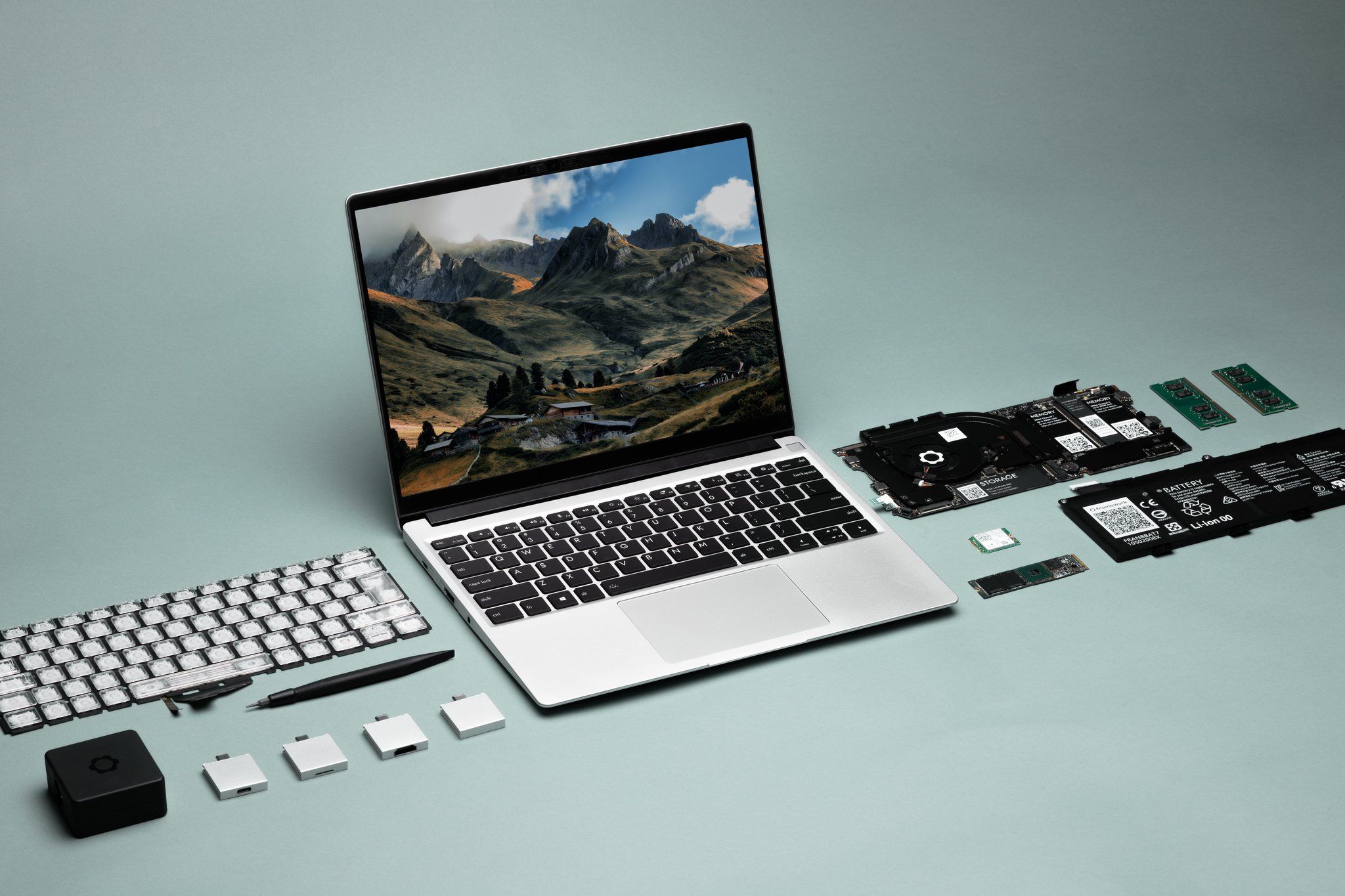 You can replace everything but the kitchen sink on this modular laptop ...