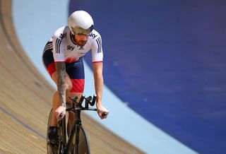 Bradley Wiggins trains in Manchester ahead of the world championships