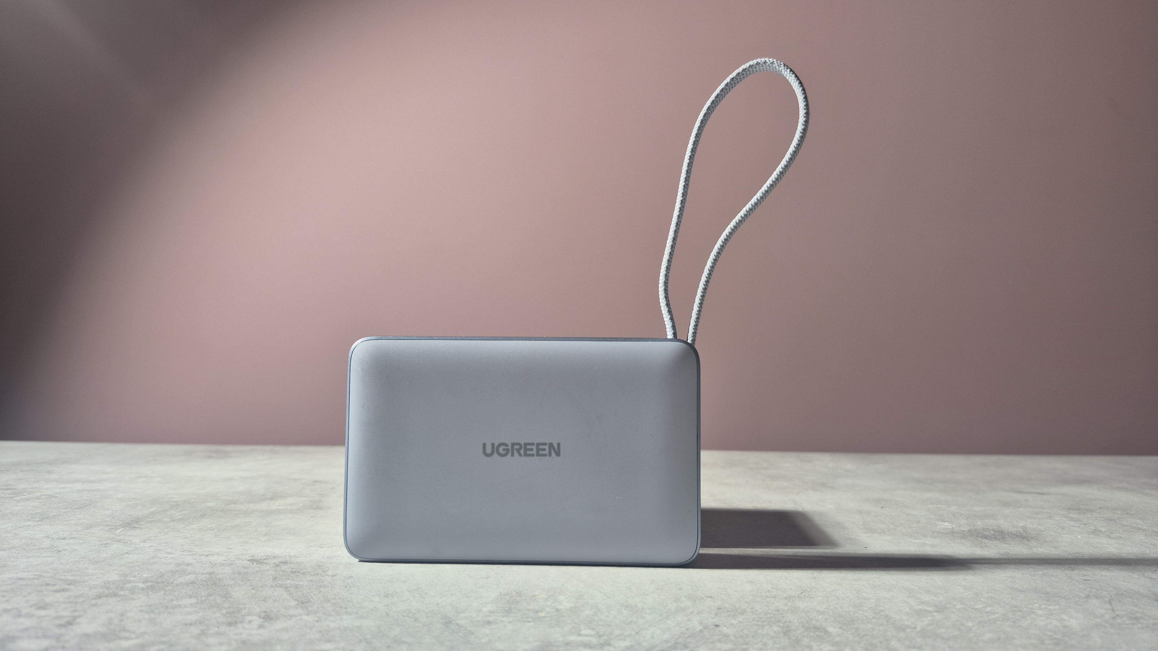 Reverse side of the UGreen MagFlow Magnetic Wireless Power Bank 10000mAh Qi2 25W