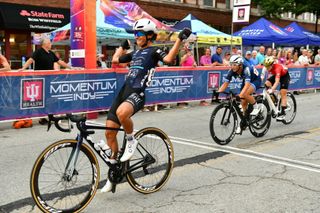 American Criterium Cup: Marlies Mejias and Alfredo Rodriguez dominate sprints at Momentum Indy Mass Ave Crit