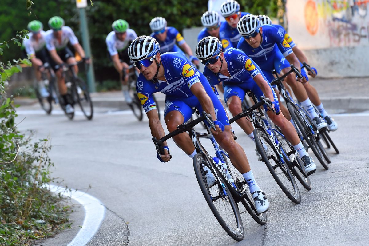 The criterium in the Adriatica Ionica Race