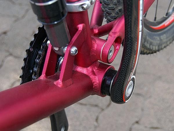 The larger diameter shell won't allow for the mega-broad down tubes and widely spaced chain stays of some of the newest crop of frames but it does offer plenty of surface area for welding.