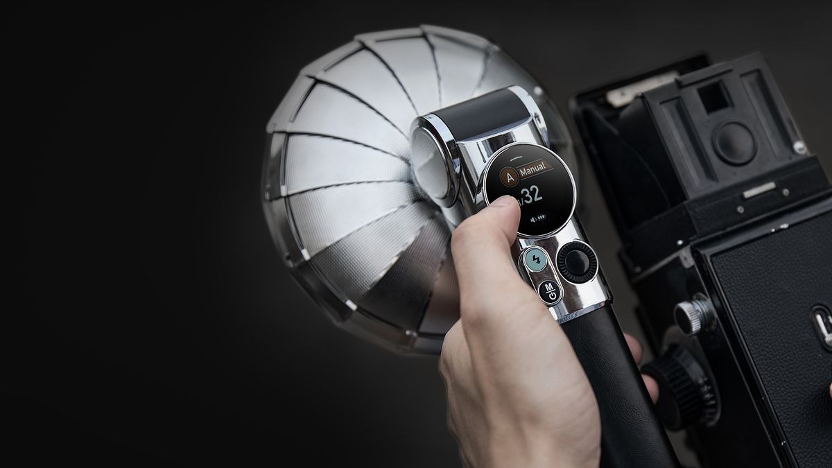 This new camera flash could be mistaken for a Lightsaber! | Digital ...