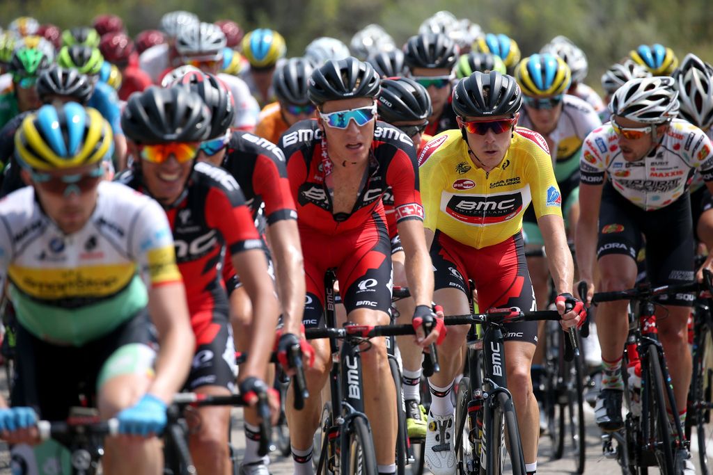 Rohan Dennis (BMC) in the bunch