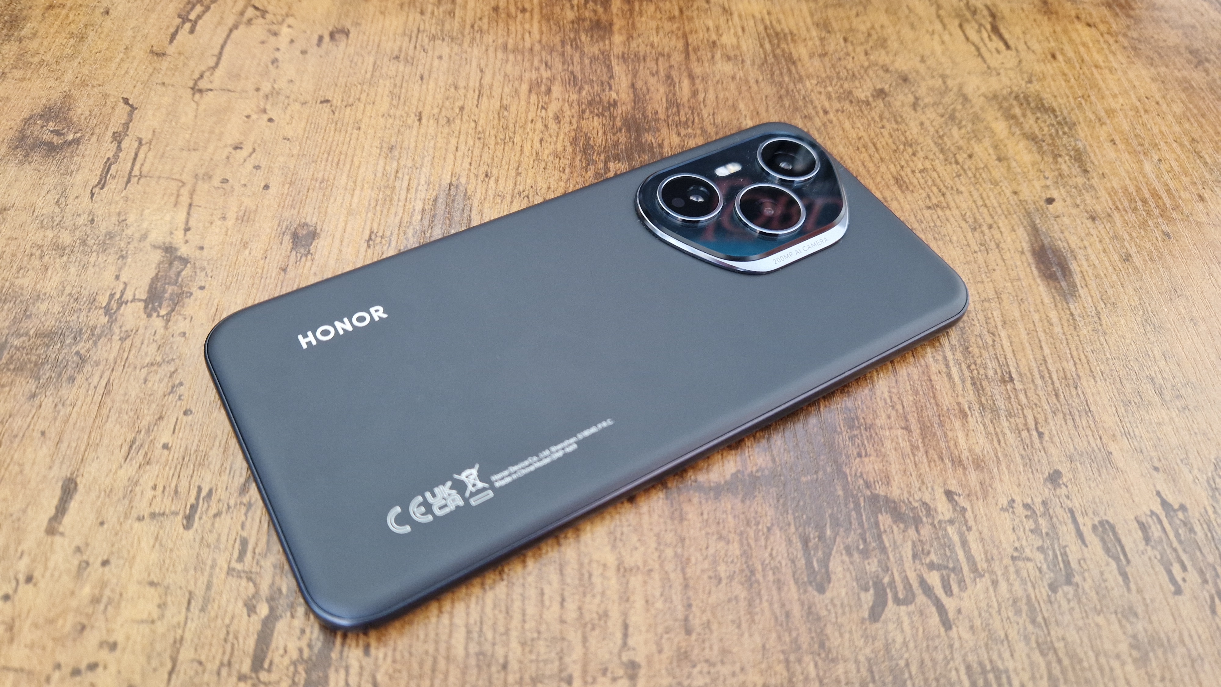 The Honor 400 Pro lying on its front