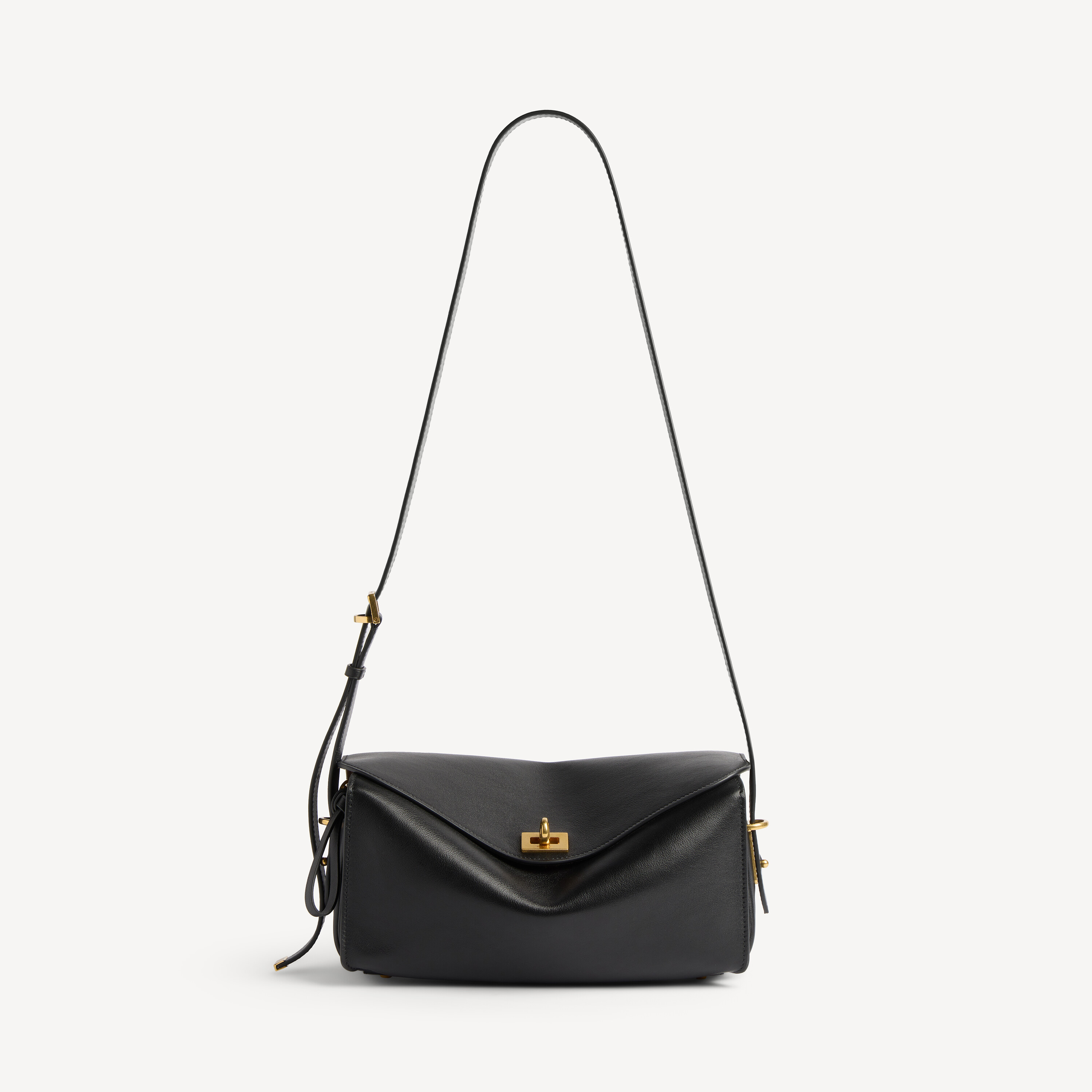 Women's Le 7 Shoulder Bag Medium in Black/muscade