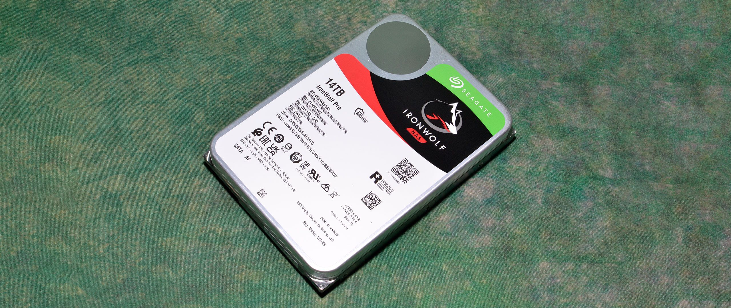 ［新品未使用] Seagate IronWolf Pro 14TB HDD Amazon.com: Seagate IronWolf Pro 14TB NAS Internal Hard