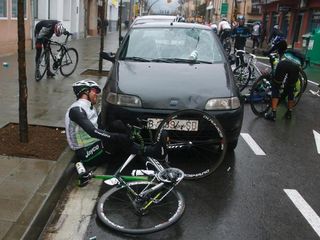 Julian Dean (GreenEdge) hit a parked car while trying to avoid a crash.
