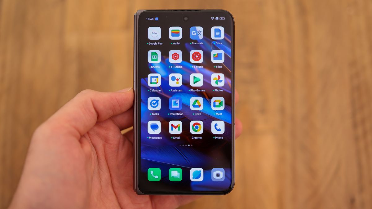 A photo of the Oppo Find N2