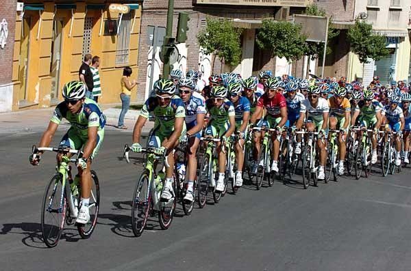 The Liquigas -led bunch