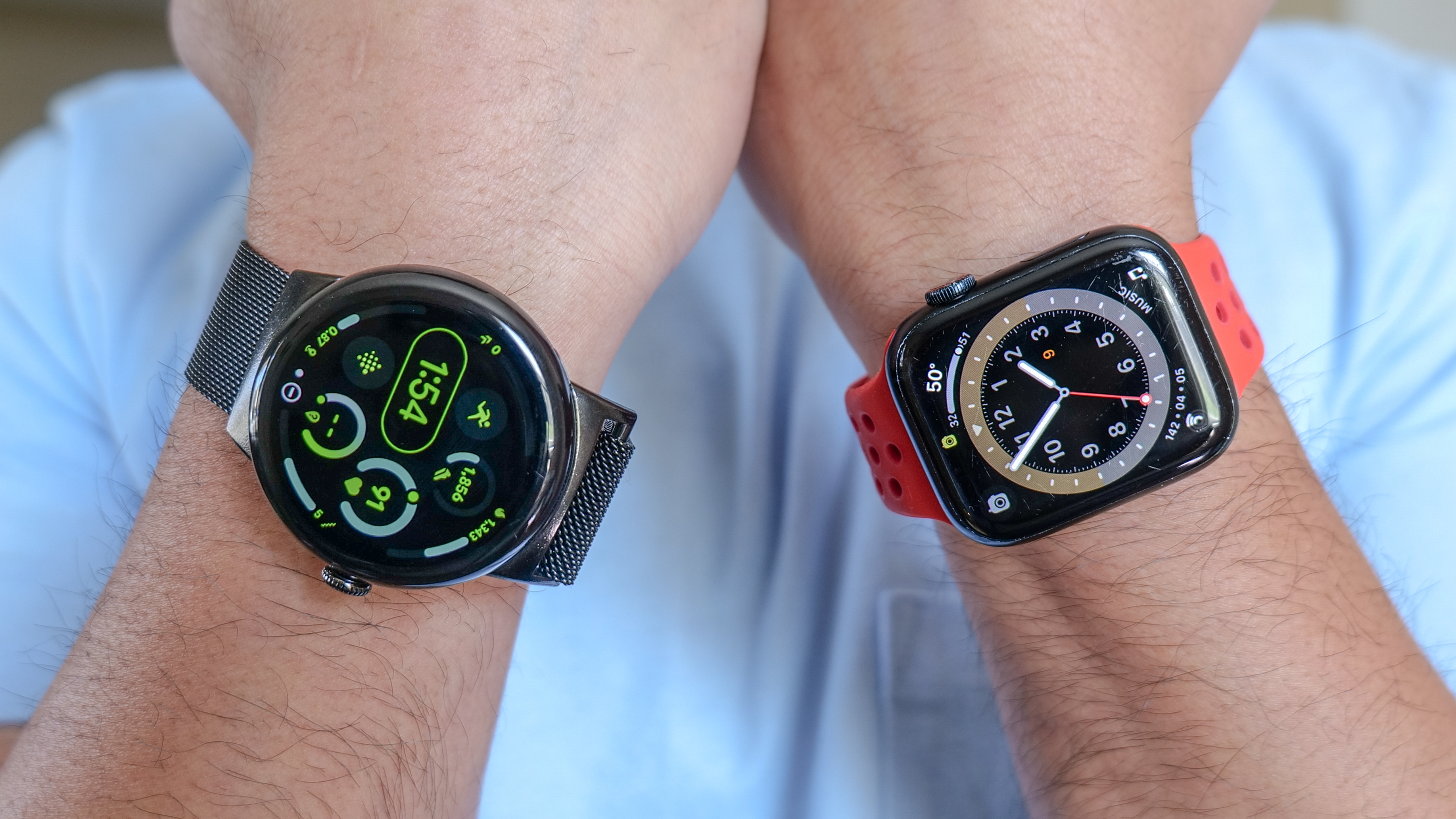 Apple Watch vs Pixel Watch.