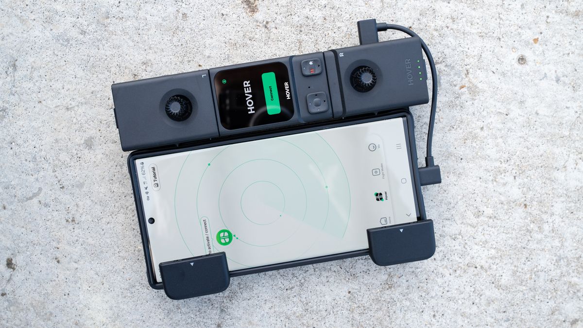 HoverAir X1 PRO controller with smartphone