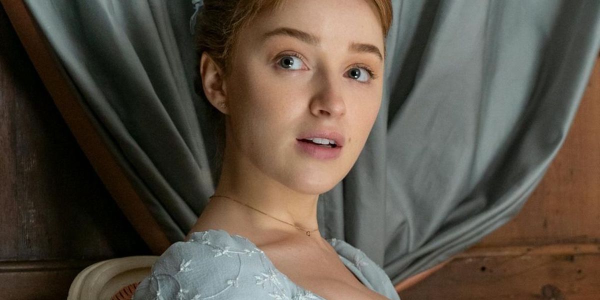 Phoebe Dynevor as Daphne Bridgerton in Season One of the Netflix Show