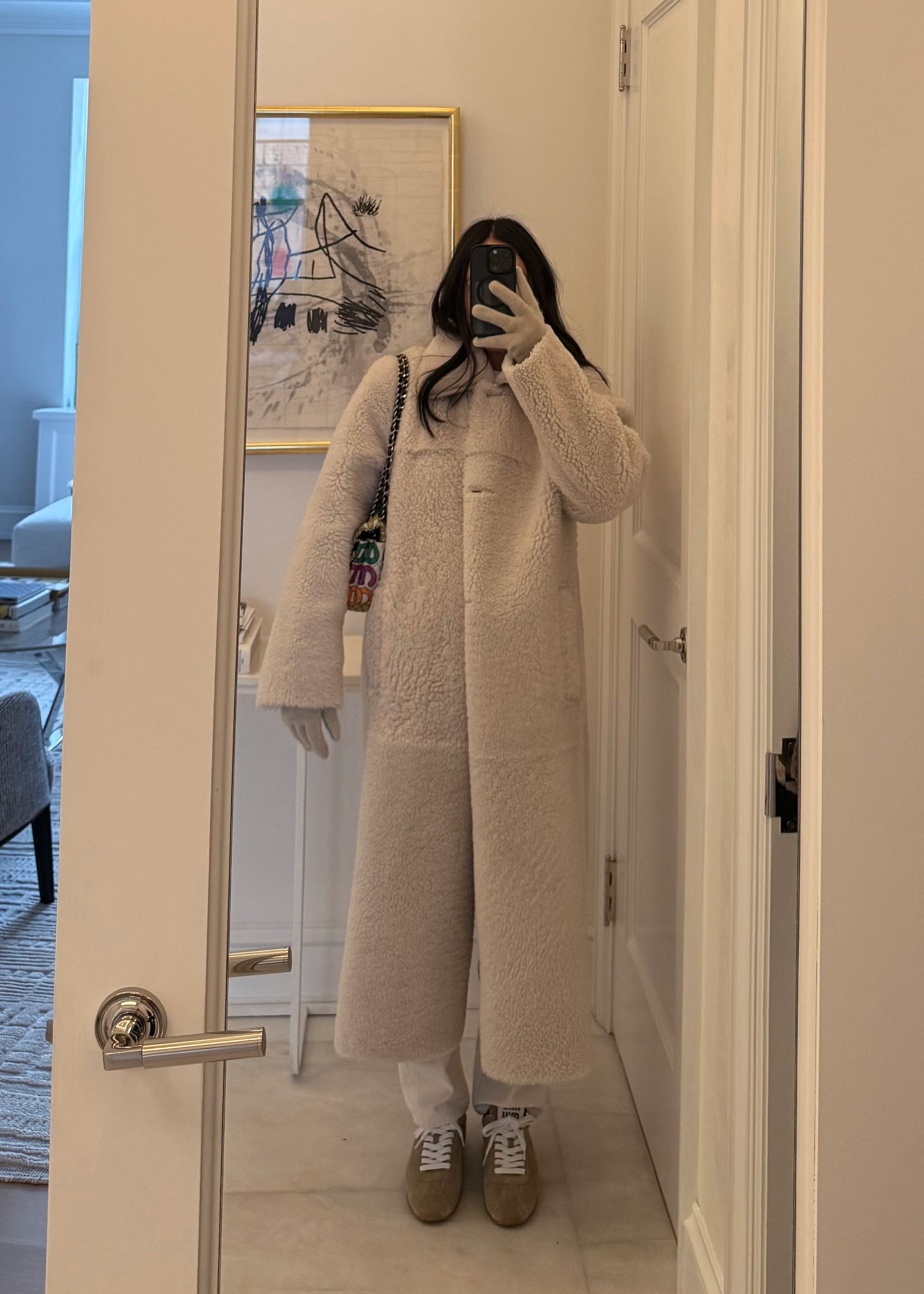 @nicoleakhtarzad outfit selfie.