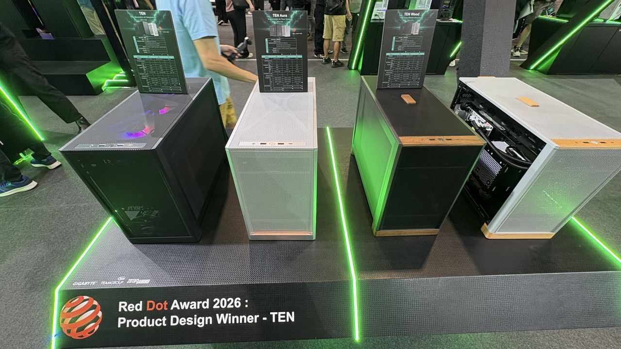 Montech Ten Wood case