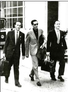 Fausto Coppi with Jim and Paddy McQuaid ahead of the track events in Dublin in 1959.