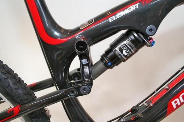 Rocky Mountain Element Team uses a custom valved Fox Float RP23 out back.