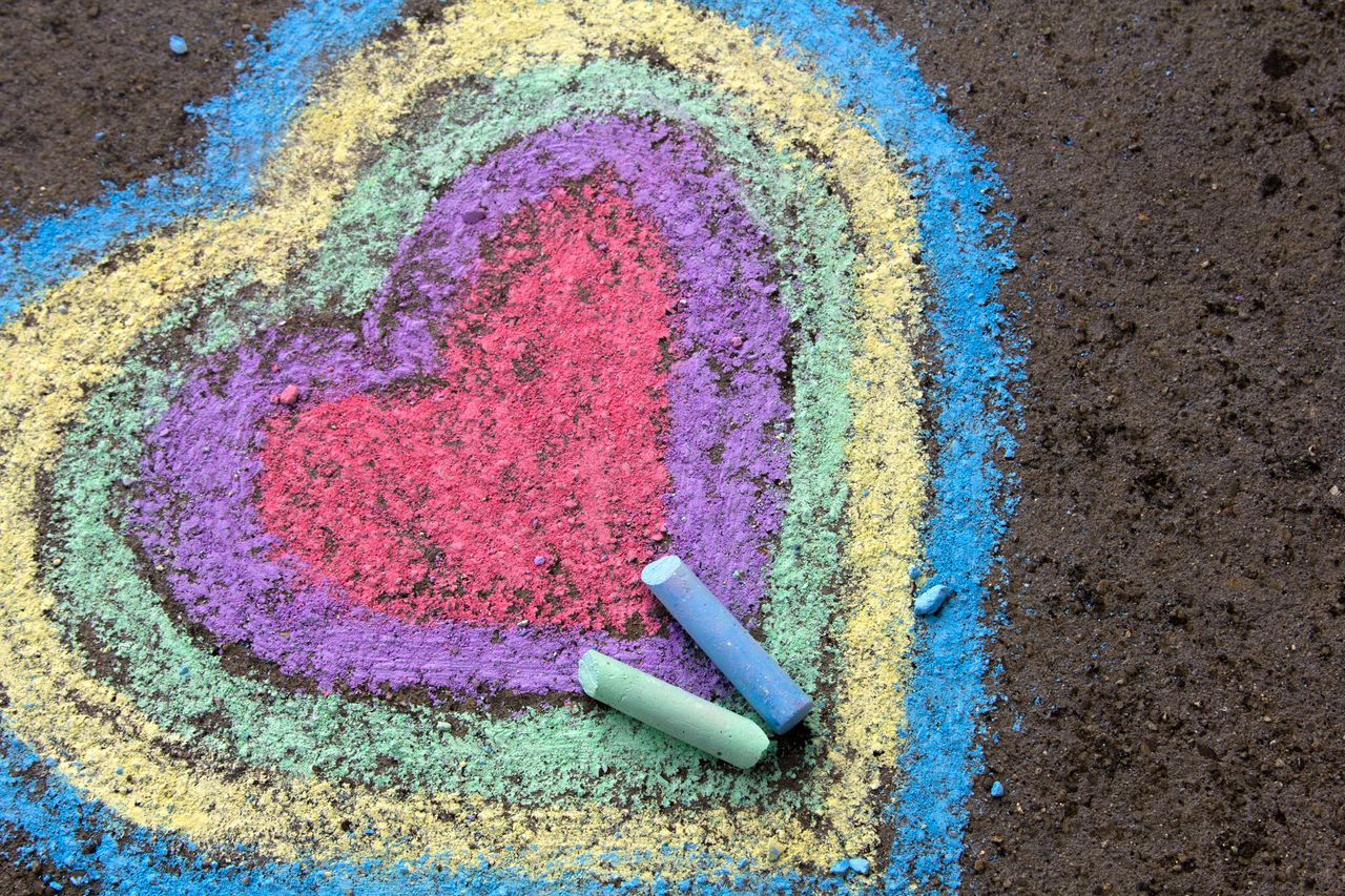 A sidewalk drawing.