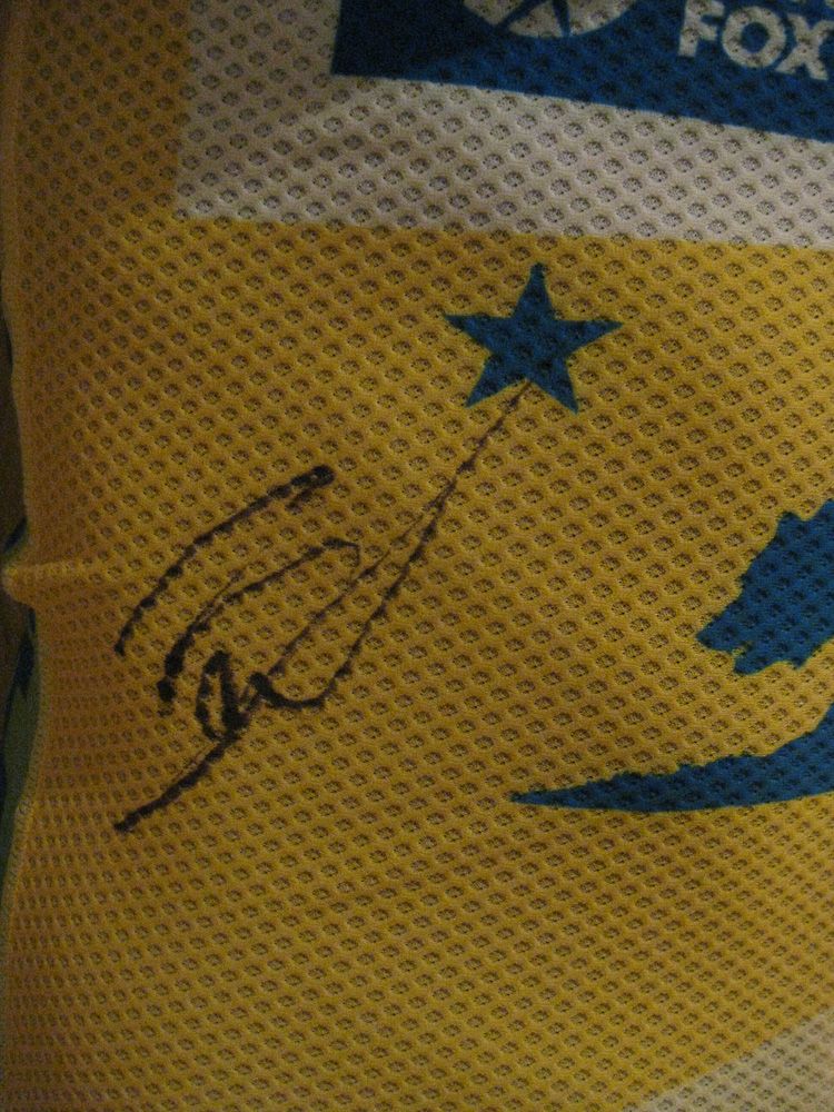 Bradley Wiggins' 2014 Tour of California leader's jersey.