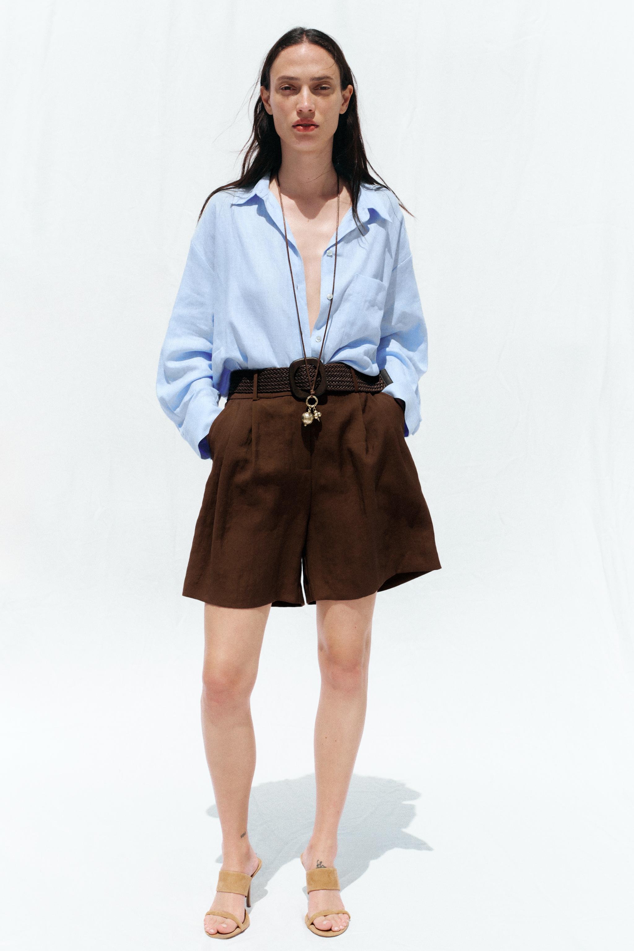 Bermuda Shorts With Darts and Belt