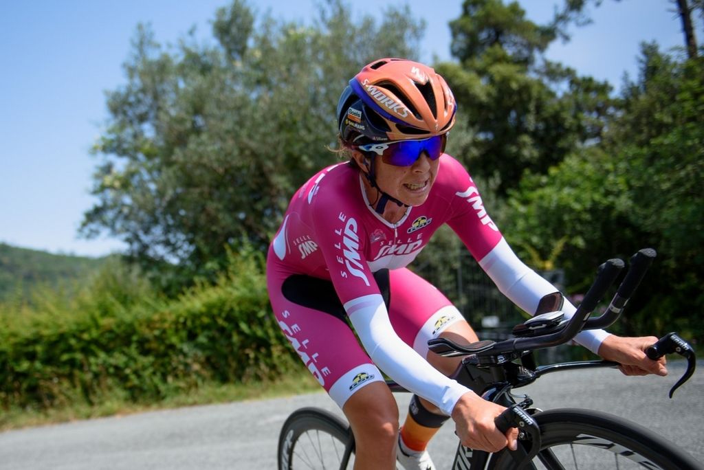 Evie Stevens powering to the win