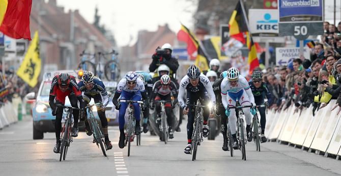 The rest of the breakaway comes in for second