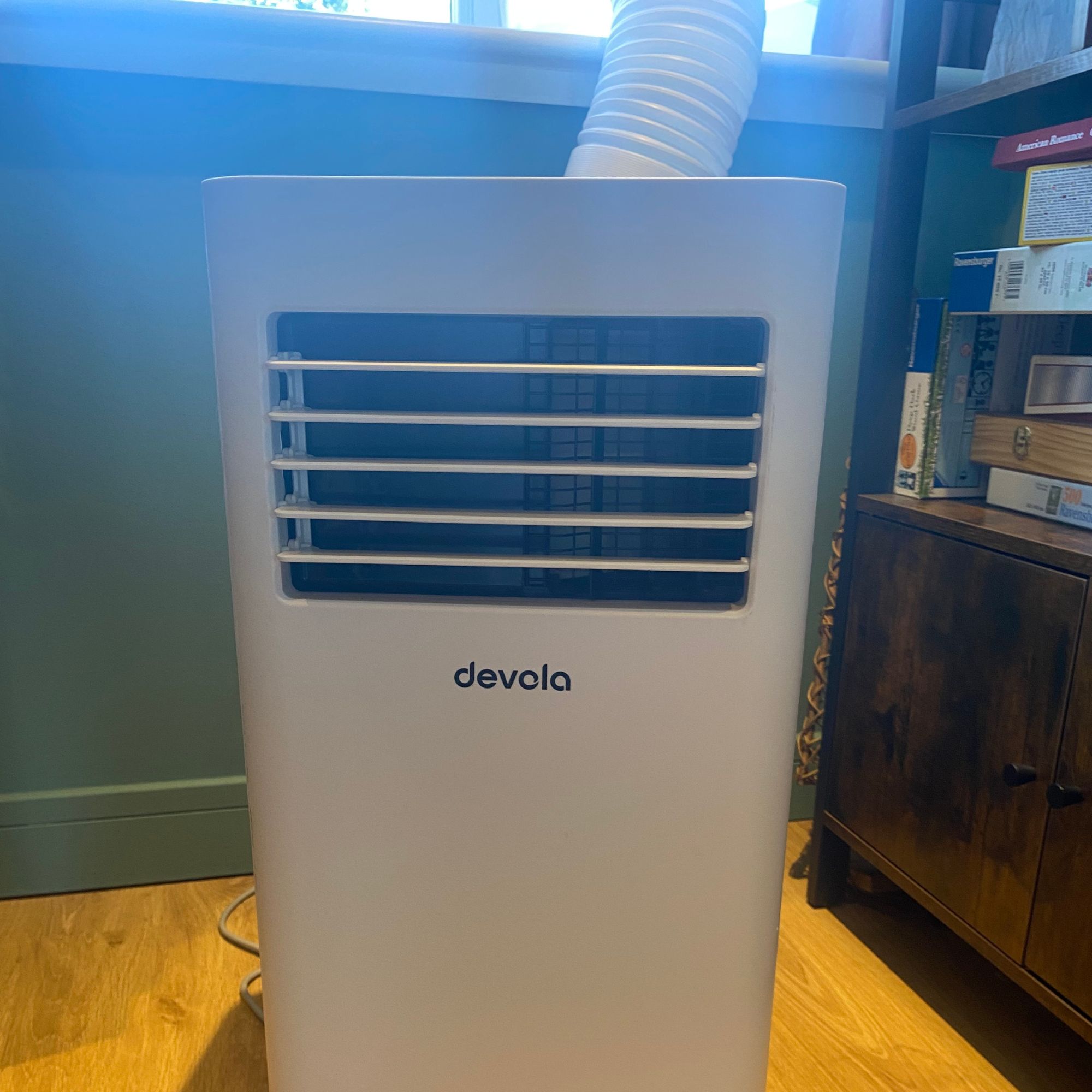 Devola DVAC09CW portable air conditioner set up in my home office