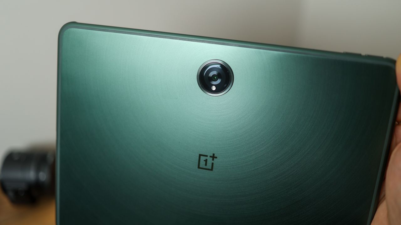 A photo of the OnePlus Pad's back panel