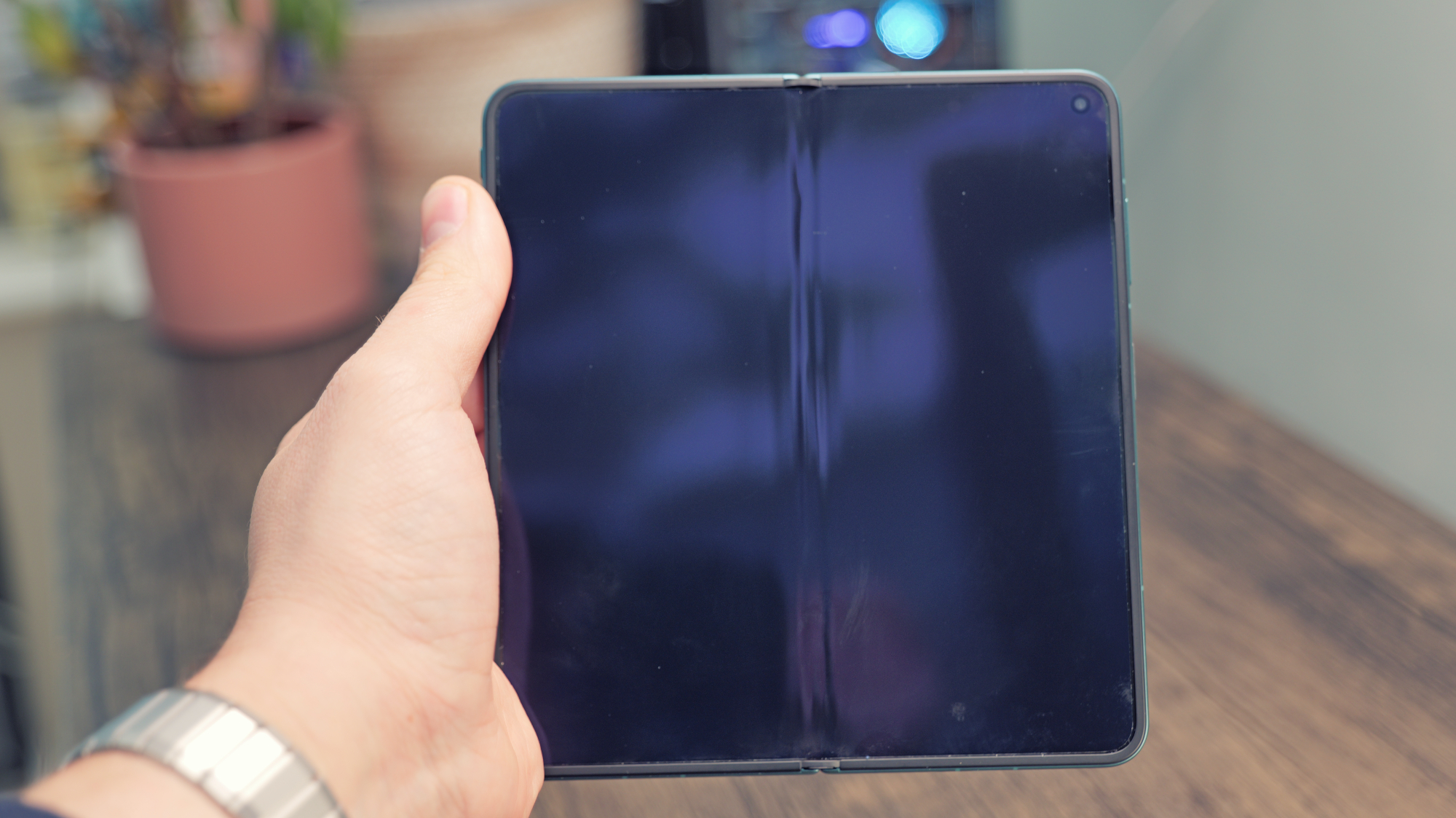 Vivo X Fold 6 screen crease
