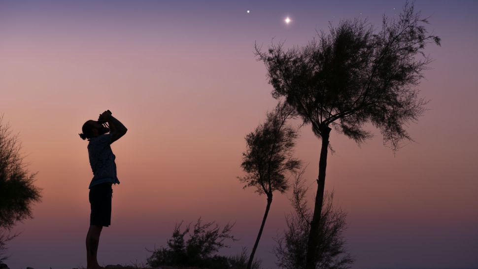 Stargazing with Binoculars Beginners Tips Space
