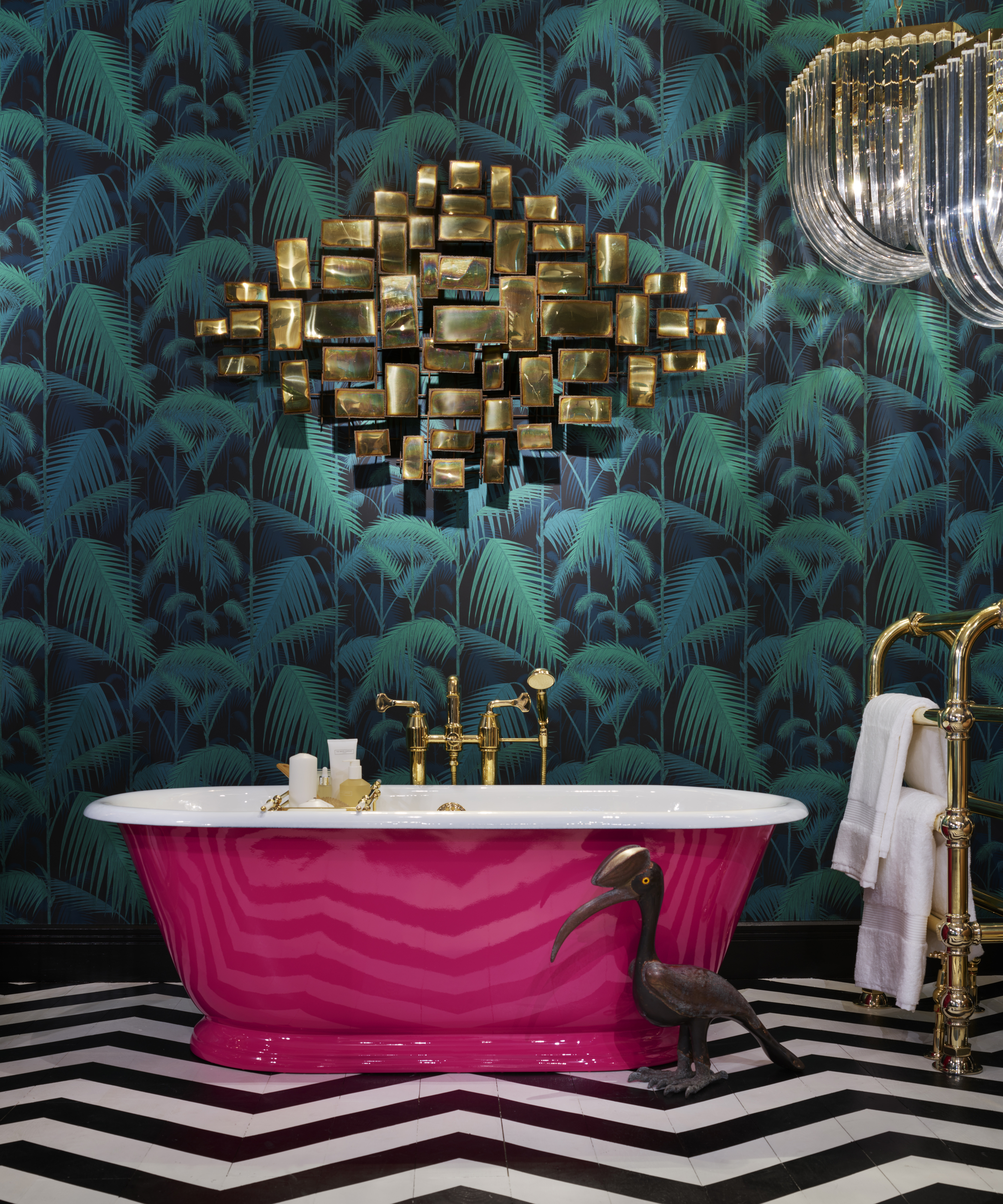 Metallic bathroom trend, bright dark wallpaper